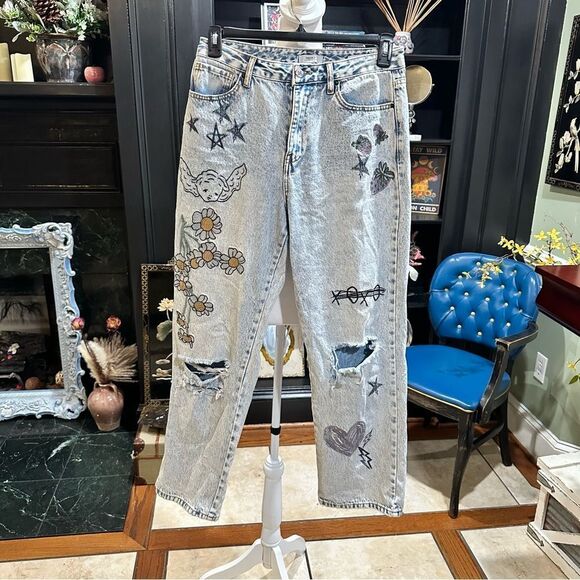 Forever 21 Embroidered Angel Doodle Jeans Size 29 - Picture 1 of 13